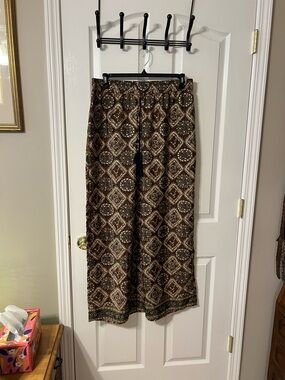 Chelsea and Theodore Wide Leg Pant